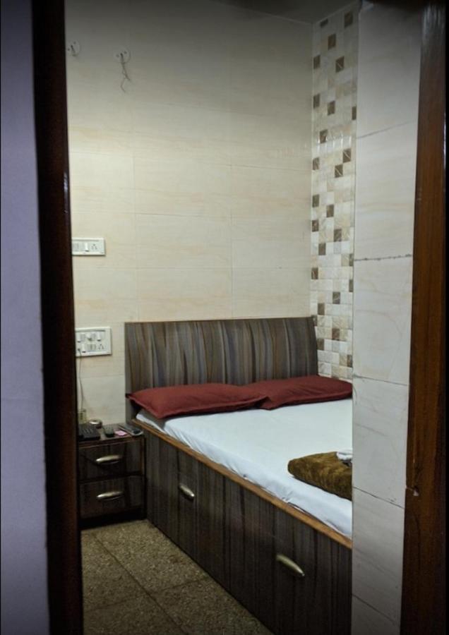 Ajanta Hotel 100 Mtrs Railway Station & 400 Mtrs Dargah Аджмер Екстериор снимка