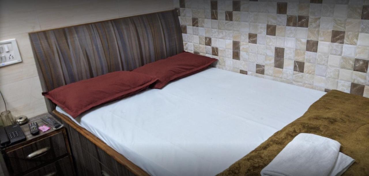 Ajanta Hotel 100 Mtrs Railway Station & 400 Mtrs Dargah Аджмер Екстериор снимка